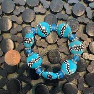 Hand painted blue stretchy bracelet. New